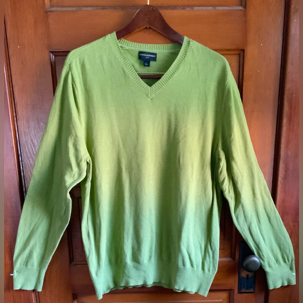 100% Cotton Banana Republic Sage green V-Neck Sweater